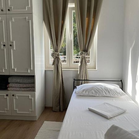Holiday House Fila Турань Екстер'єр фото