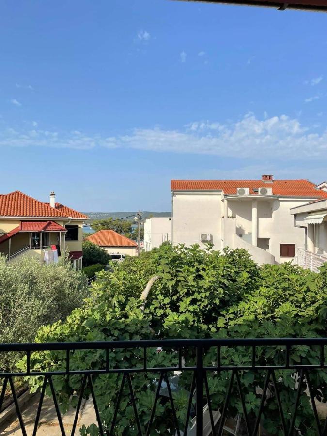 Holiday House Fila Турань Екстер'єр фото