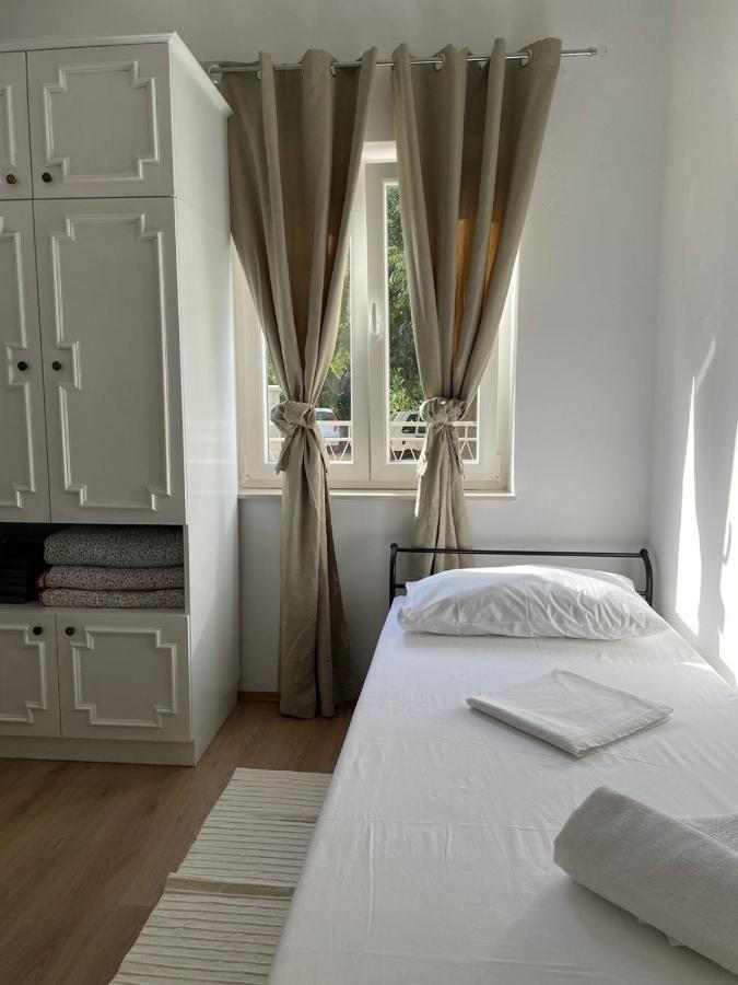 Holiday House Fila Турань Екстер'єр фото