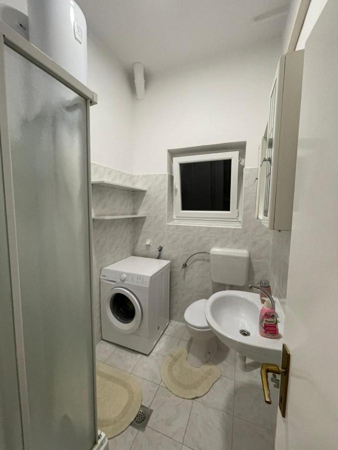 Holiday House Fila Турань Екстер'єр фото